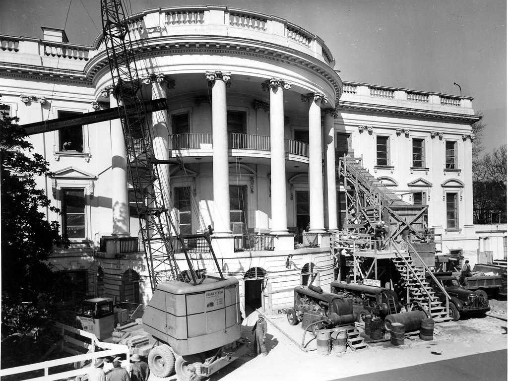 Incredible Photos Of The Gutted White House During Its 1950s Renovation 5365